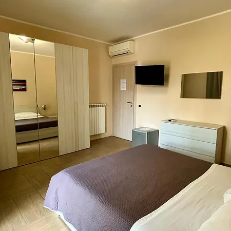 فندق مبيت وإفطار Caesar's 3*